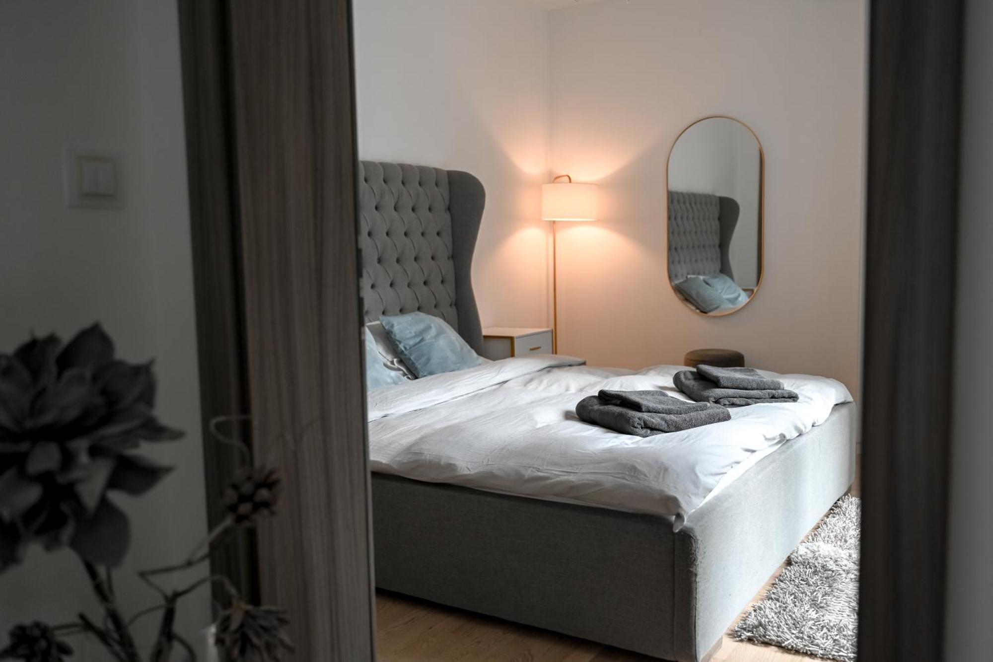 Lovely Family Suite Прага Экстерьер фото